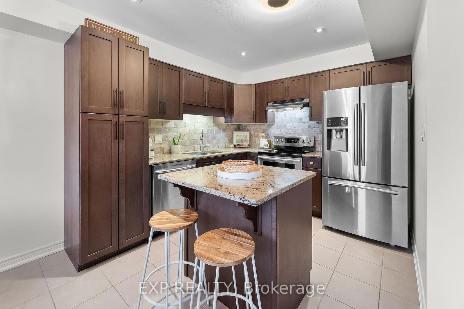 Att/Row/Townhouse at 5848 Osprey Avenue, Niagara Falls, ON - Photo 13 - RE/MAX Garden City Realty