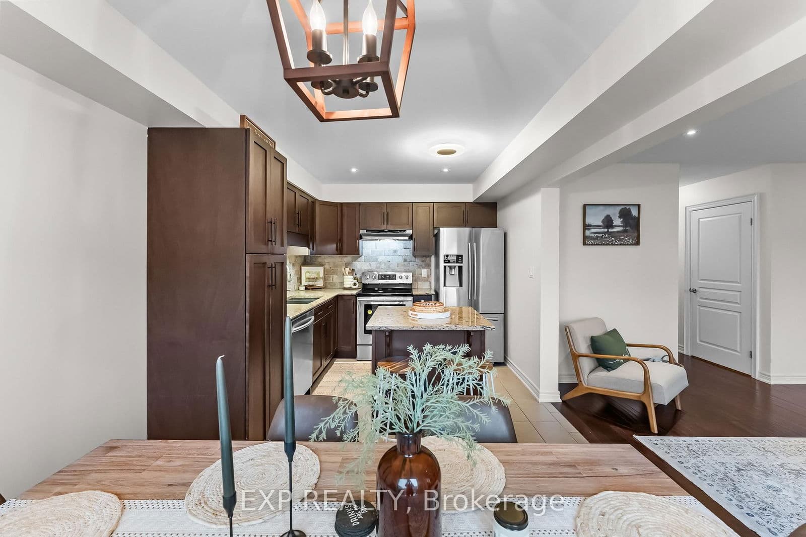 Att/Row/Townhouse at 5848 Osprey Avenue, Niagara Falls, ON - Photo 14 - RE/MAX Garden City Realty