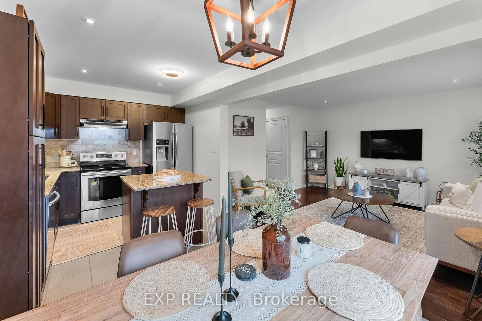 Att/Row/Townhouse at 5848 Osprey Avenue, Niagara Falls, ON - Photo 15 - RE/MAX Garden City Realty