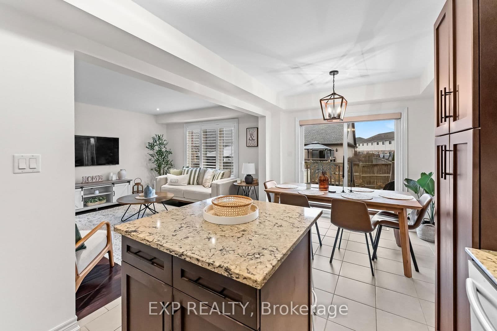 Att/Row/Townhouse at 5848 Osprey Avenue, Niagara Falls, ON - Photo 17 - RE/MAX Garden City Realty