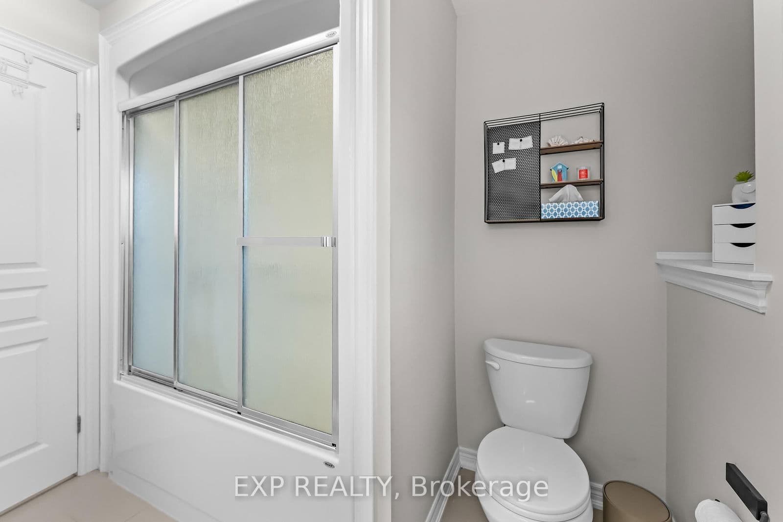 Att/Row/Townhouse at 5848 Osprey Avenue, Niagara Falls, ON - Photo 27 - RE/MAX Garden City Realty