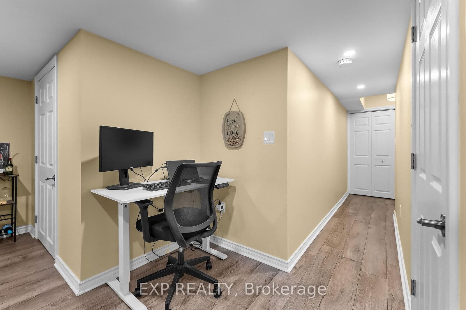 Att/Row/Townhouse at 5848 Osprey Avenue, Niagara Falls, ON - Photo 33 - RE/MAX Garden City Realty