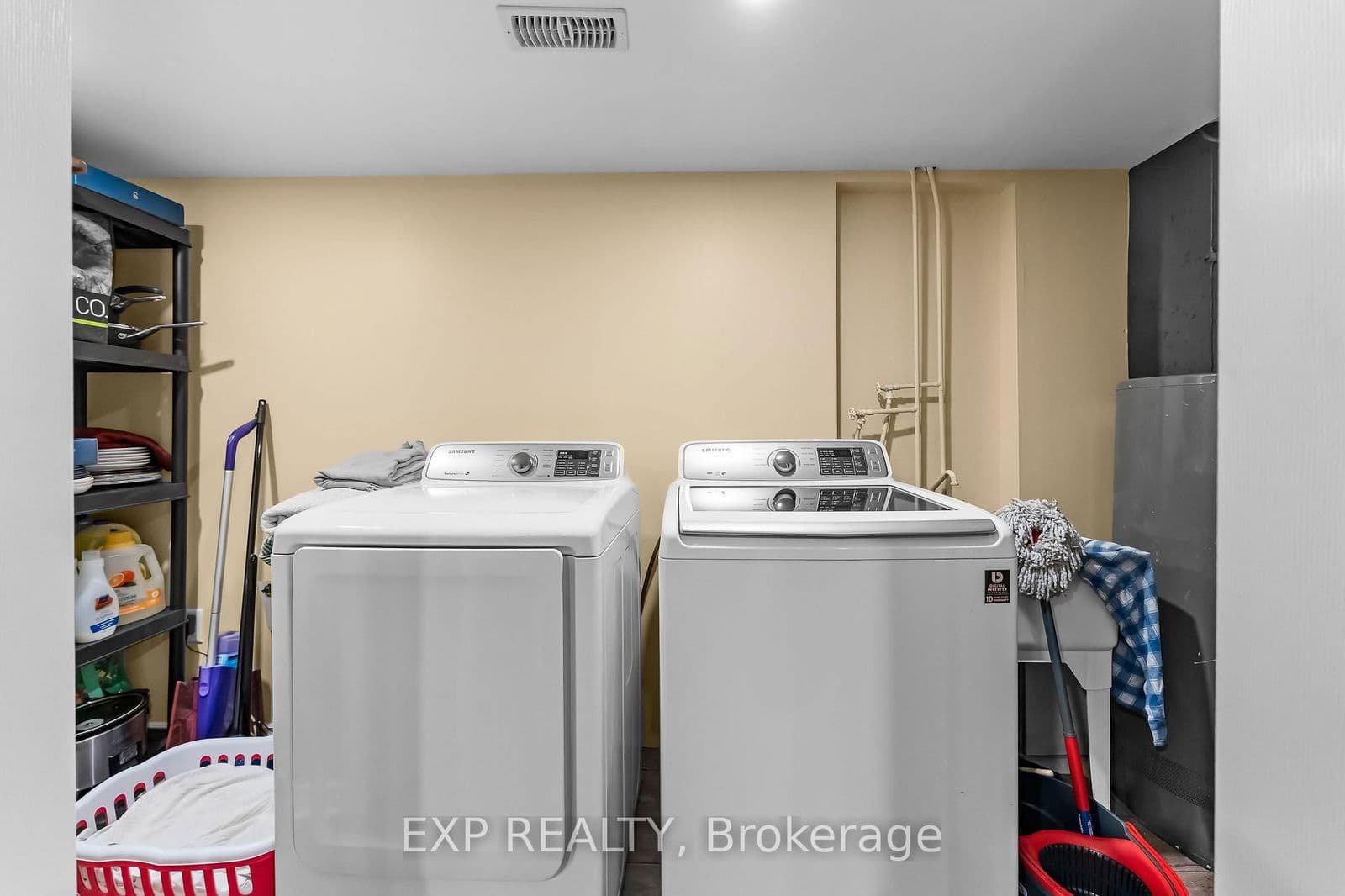 Att/Row/Townhouse at 5848 Osprey Avenue, Niagara Falls, ON - Photo 37 - RE/MAX Garden City Realty