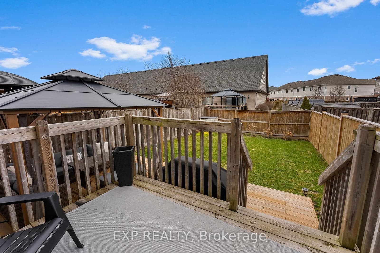 Att/Row/Townhouse at 5848 Osprey Avenue, Niagara Falls, ON - Photo 44 - RE/MAX Garden City Realty