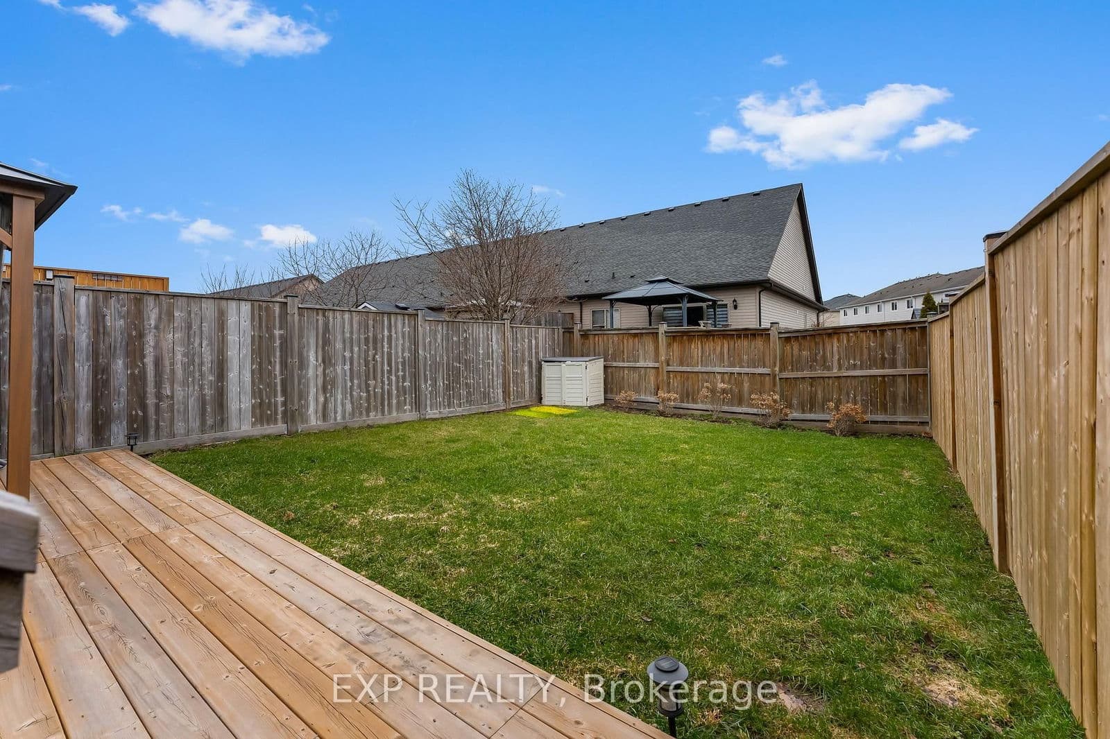 Att/Row/Townhouse at 5848 Osprey Avenue, Niagara Falls, ON - Photo 45 - RE/MAX Garden City Realty