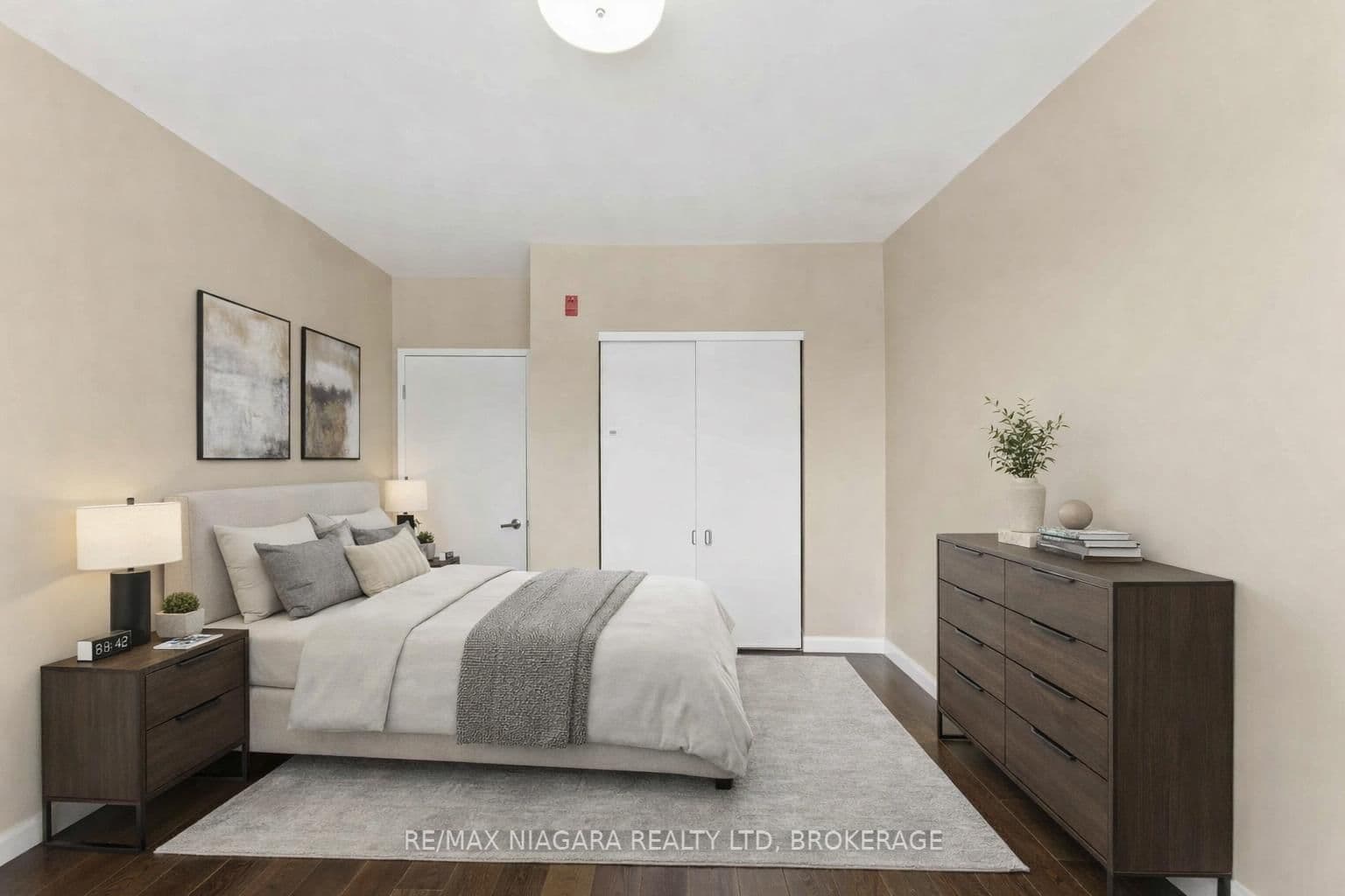 Condo Apartment at 404- 26 Wellington Street, St. Catharines, ON - Photo 13 - RE/MAX Garden City Realty