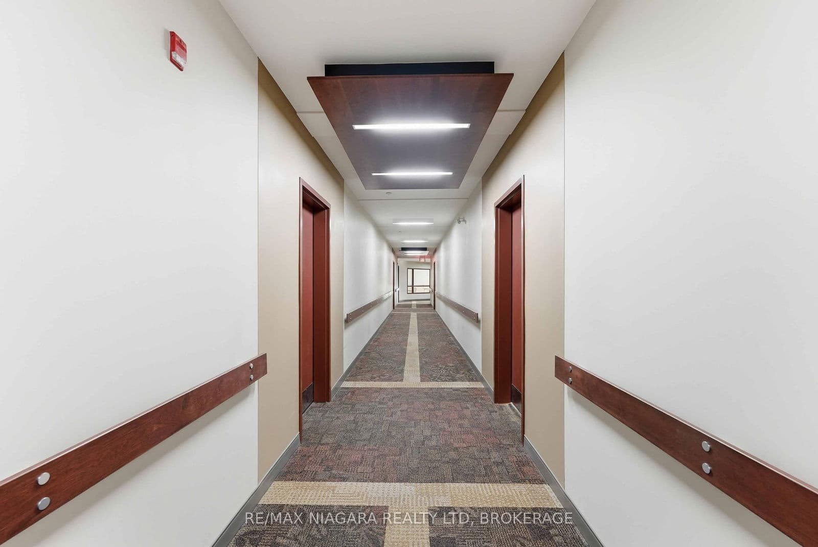 Condo Apartment at 404- 26 Wellington Street, St. Catharines, ON - Photo 4 - RE/MAX Garden City Realty