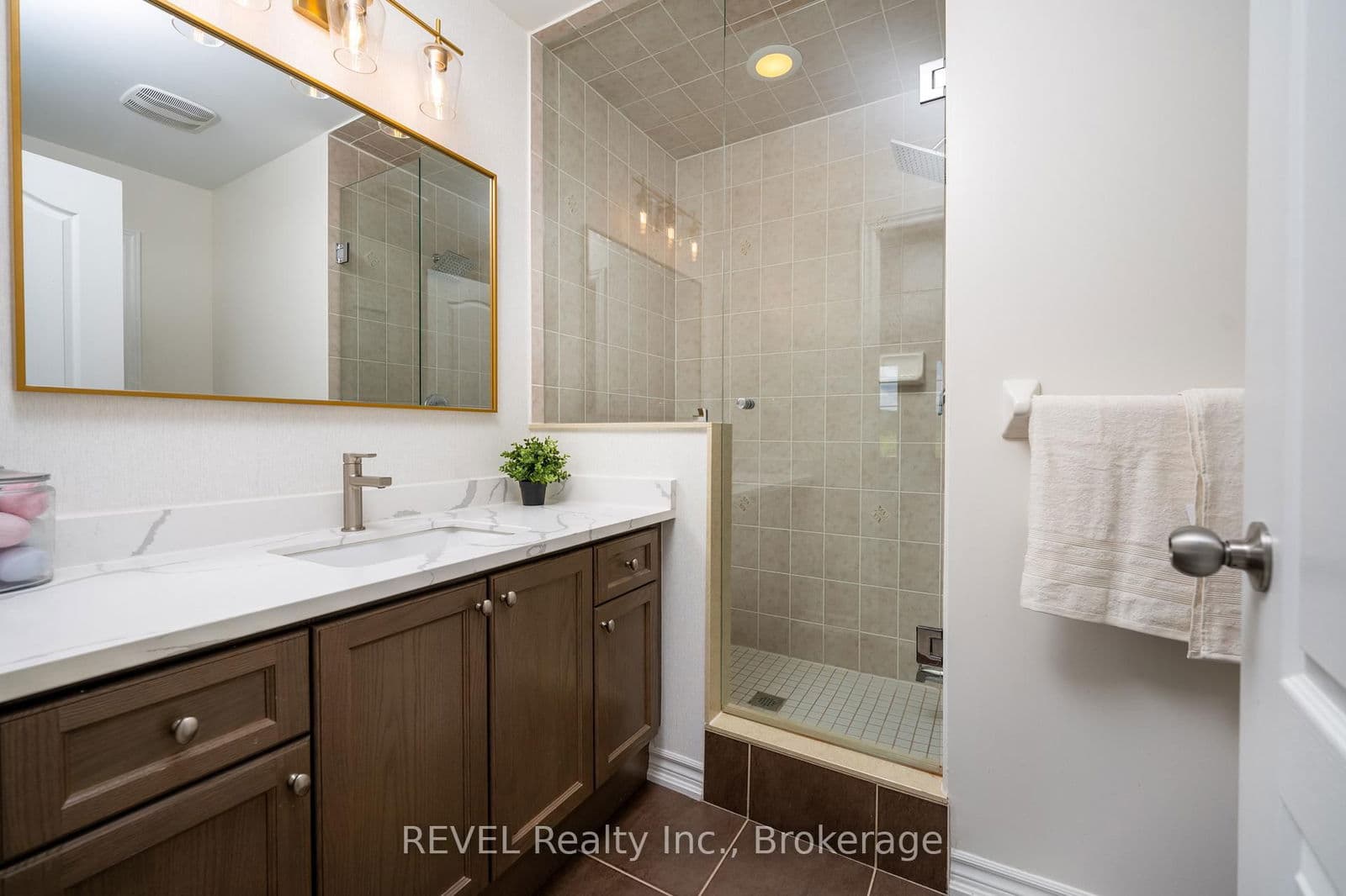 Detached at 316 Concession 3 Road, Niagara-on-the-Lake, ON - Photo 13 - RE/MAX Garden City Realty