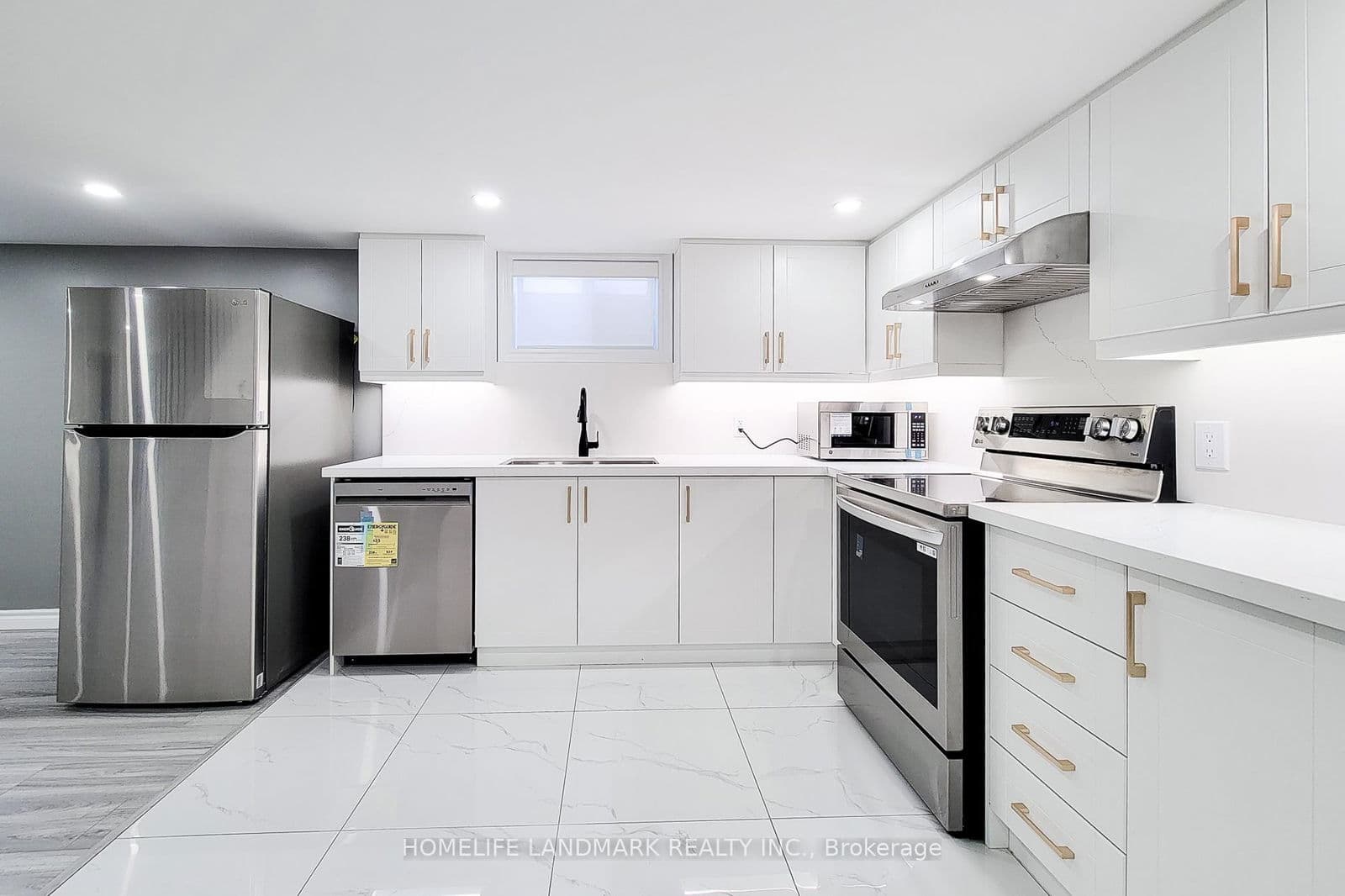 Detached at Lower- 75 Bayview Drive, St. Catharines, ON - Photo 9 - RE/MAX Garden City Realty