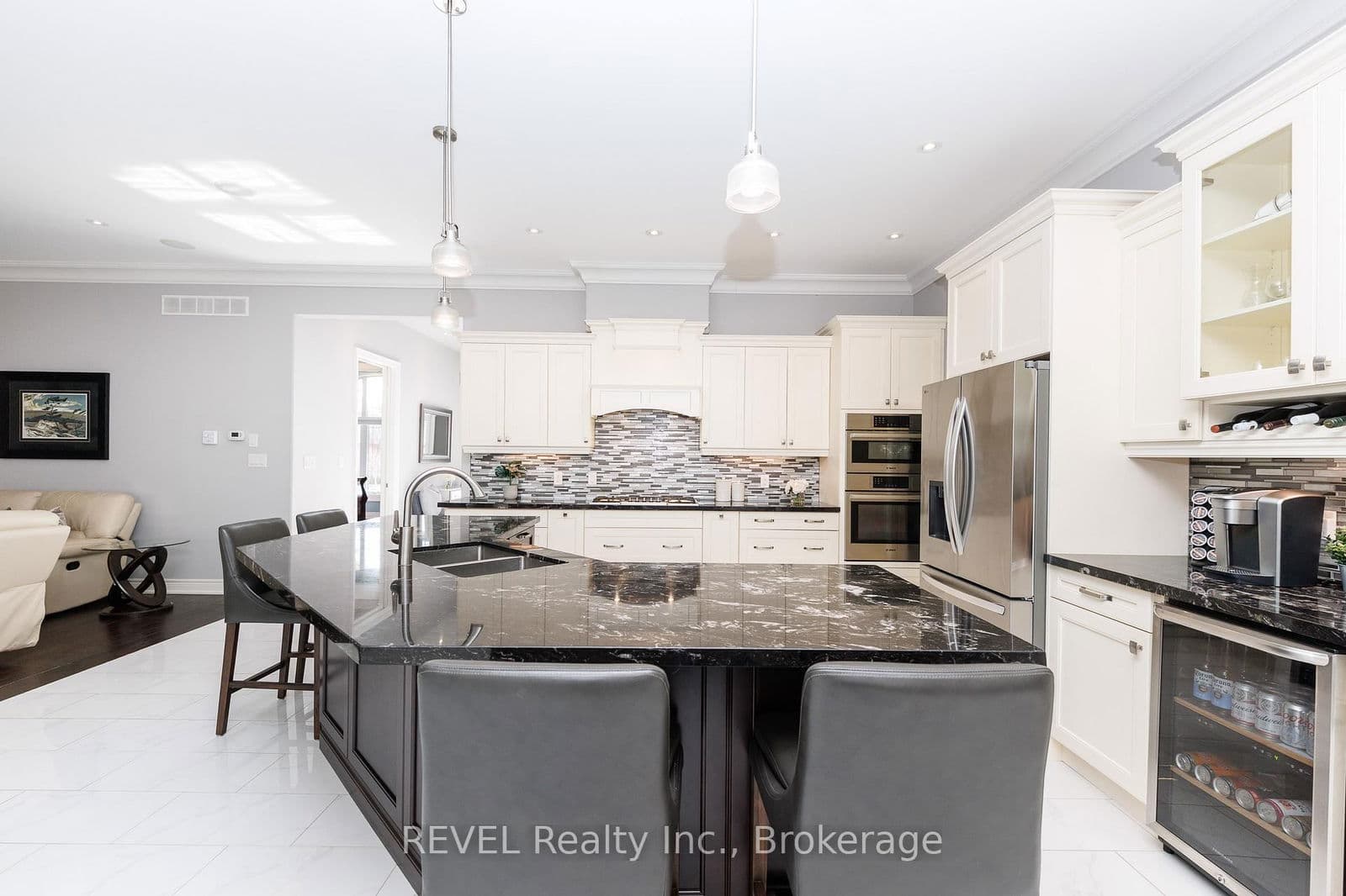 Detached at 9421 Madison Crescent, Niagara Falls, ON - Photo 14 - RE/MAX Garden City Realty