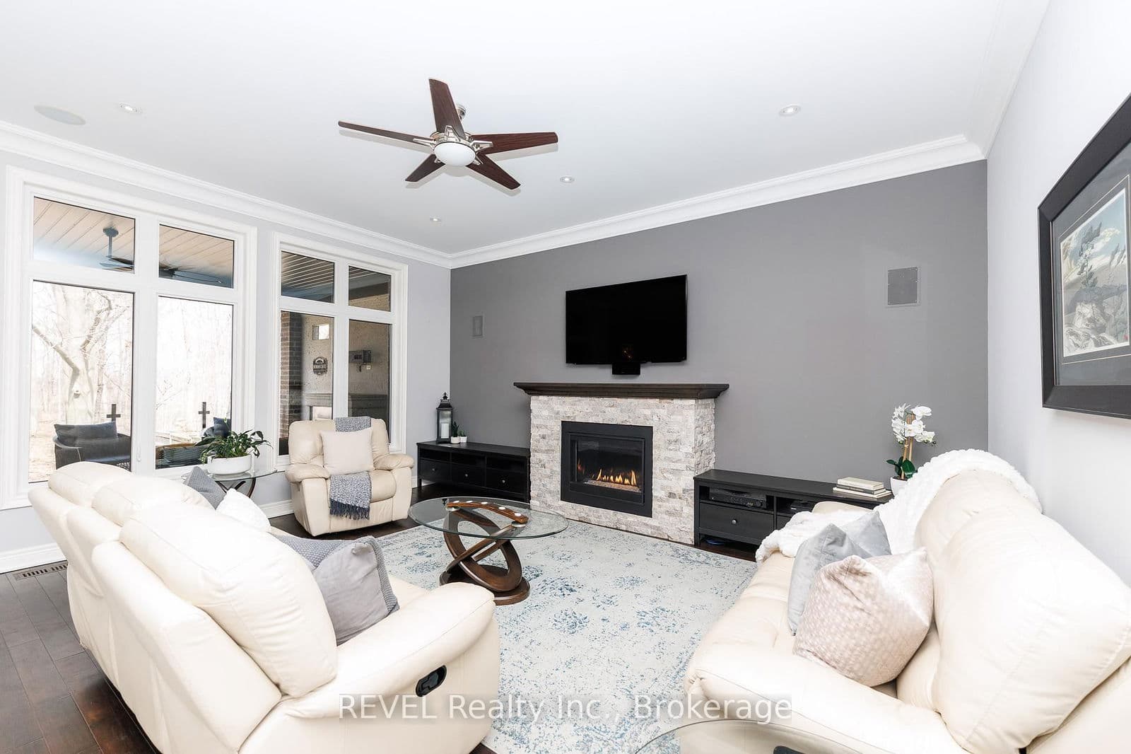 Detached at 9421 Madison Crescent, Niagara Falls, ON - Photo 8 - RE/MAX Garden City Realty