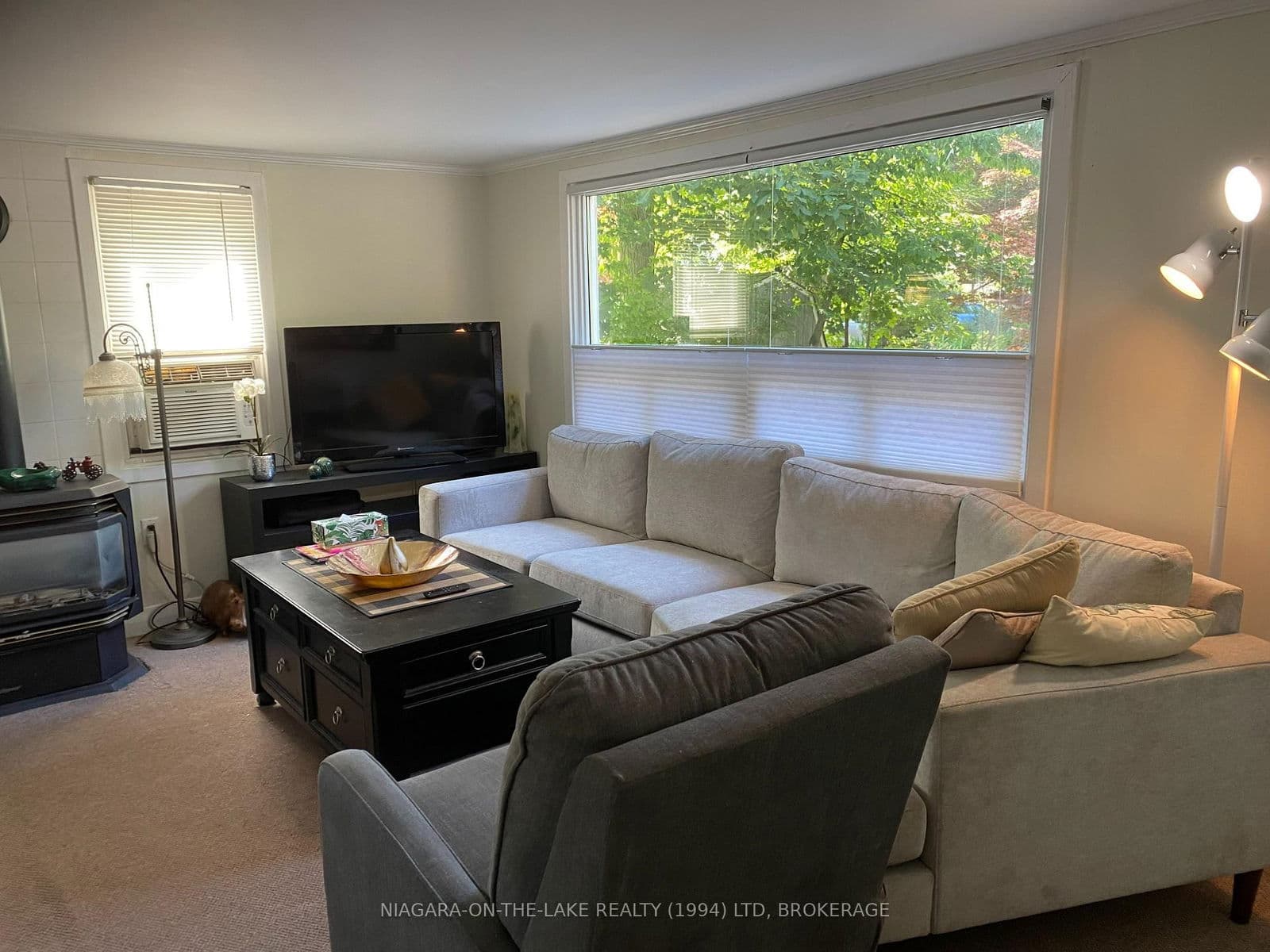 Detached at 10 ADDISON Avenue, Niagara-on-the-Lake, ON - Photo 4 - RE/MAX Garden City Realty