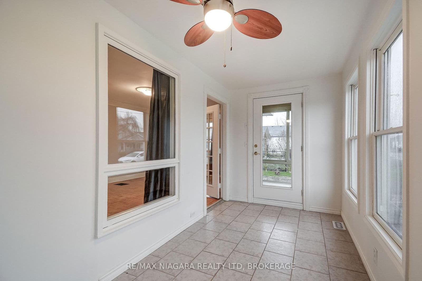 Detached at 71 Joseph Street, Fort Erie, ON - Photo 10 - RE/MAX Garden City Realty