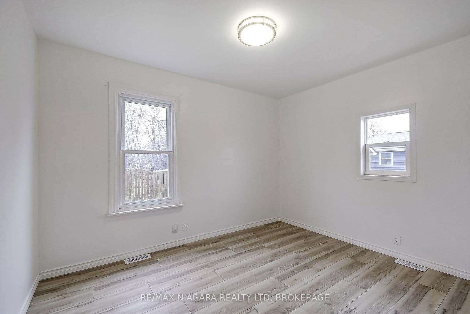 Detached at 71 Joseph Street, Fort Erie, ON - Photo 27 - RE/MAX Garden City Realty