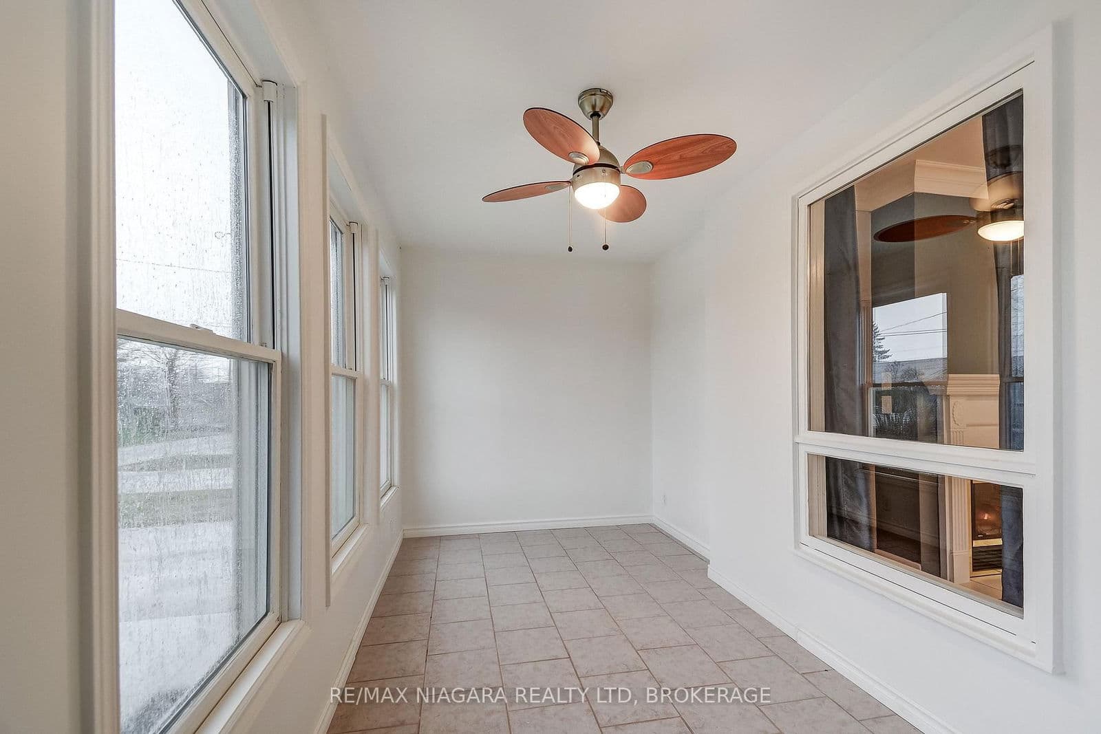 Detached at 71 Joseph Street, Fort Erie, ON - Photo 8 - RE/MAX Garden City Realty