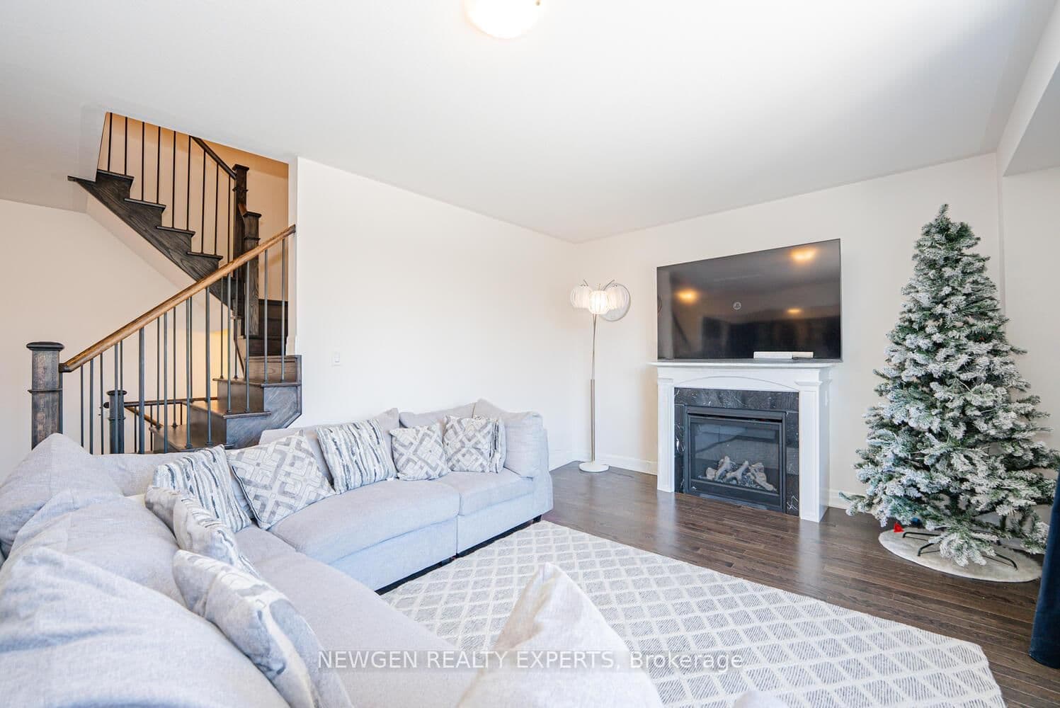 Detached at 9218 White Oak Avenue, Niagara Falls, ON - Photo 10 - RE/MAX Garden City Realty