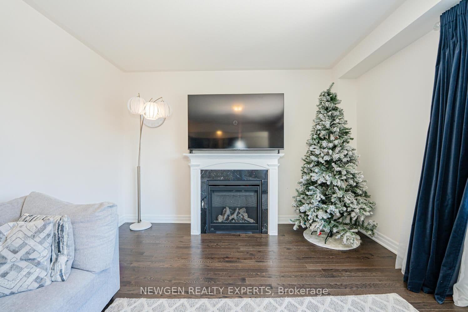 Detached at 9218 White Oak Avenue, Niagara Falls, ON - Photo 11 - RE/MAX Garden City Realty