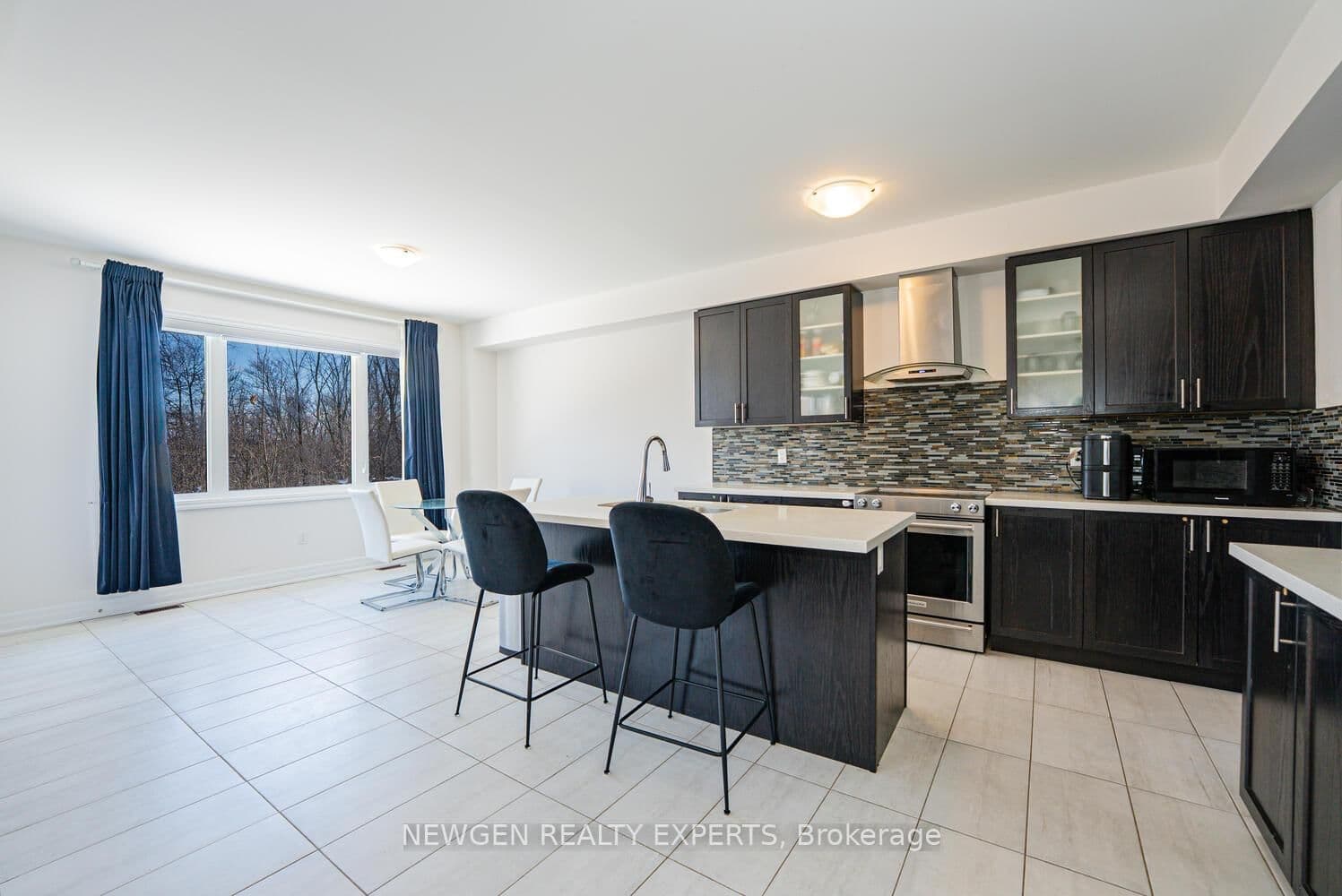 Detached at 9218 White Oak Avenue, Niagara Falls, ON - Photo 15 - RE/MAX Garden City Realty