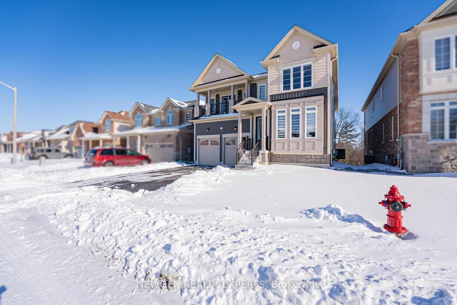 Detached at 9218 White Oak Avenue, Niagara Falls, ON - Photo 2 - RE/MAX Garden City Realty