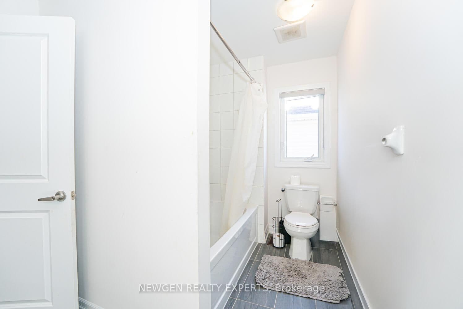 Detached at 9218 White Oak Avenue, Niagara Falls, ON - Photo 39 - RE/MAX Garden City Realty