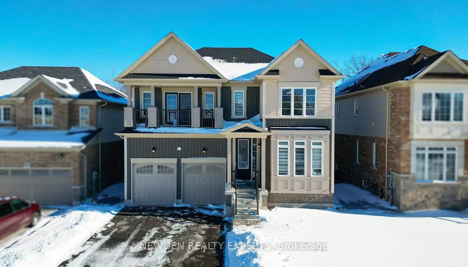 Detached at 9218 White Oak Avenue, Niagara Falls, ON - Photo 4 - RE/MAX Garden City Realty
