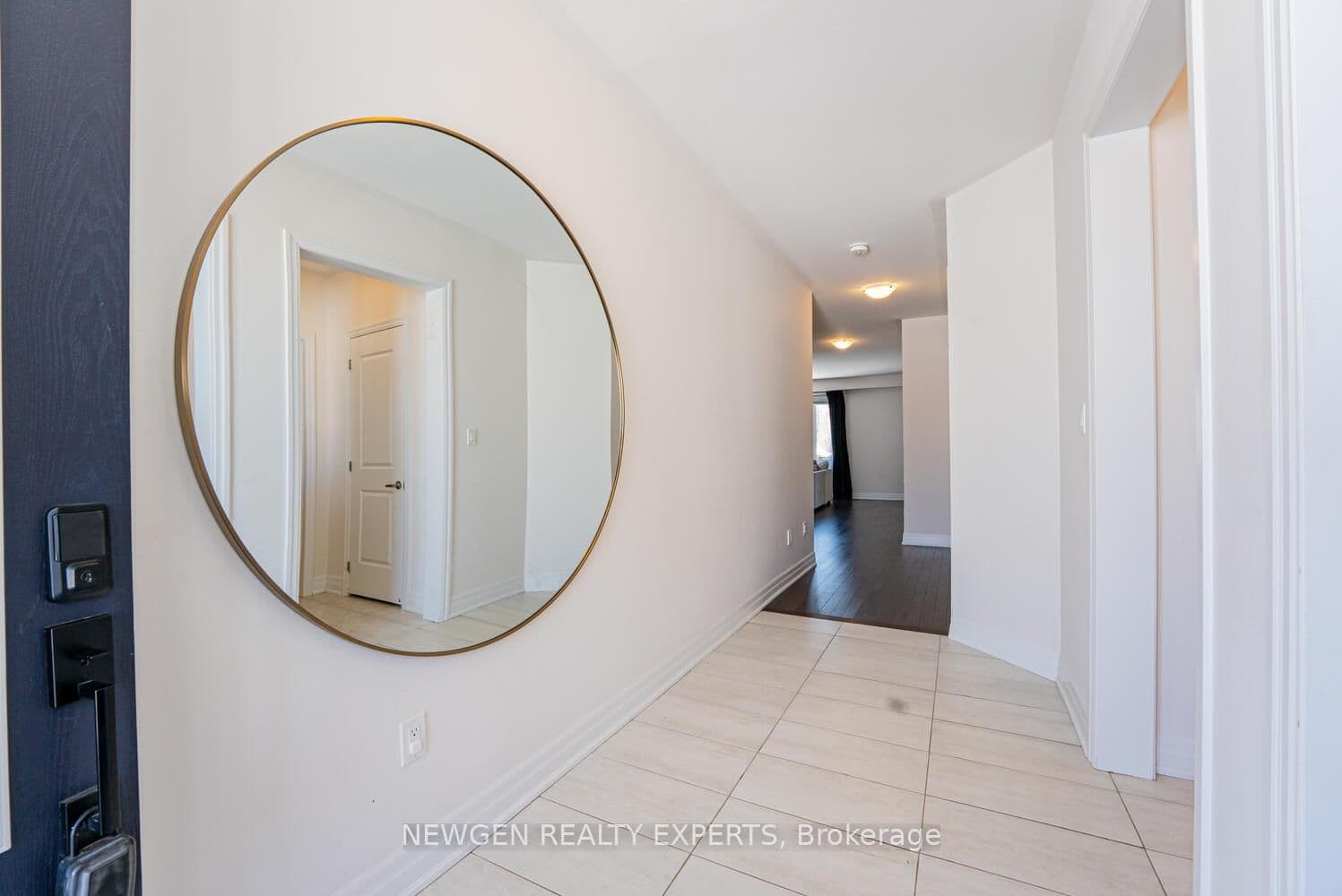 Detached at 9218 White Oak Avenue, Niagara Falls, ON - Photo 6 - RE/MAX Garden City Realty