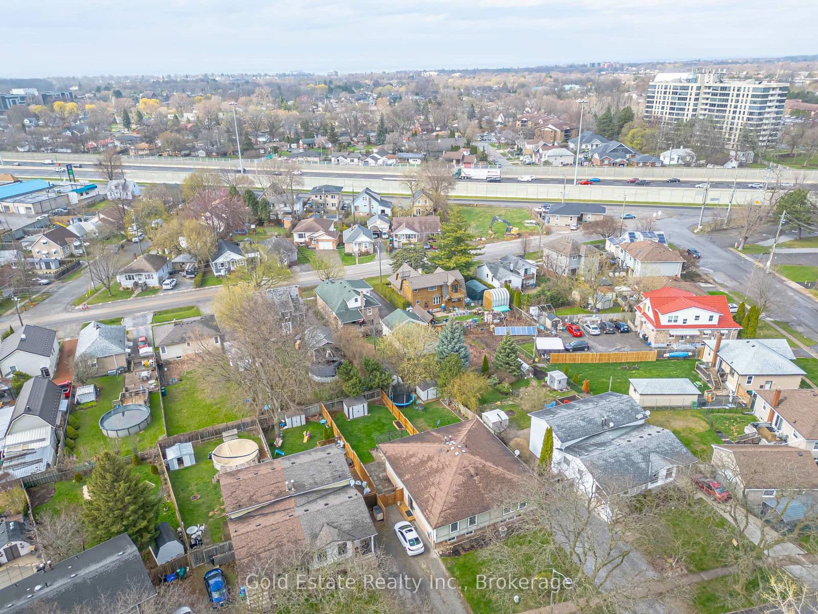 Condo Townhouse at 19- 18 BARRY Street, St. Catharines, ON - Photo 47 - RE/MAX Garden City Realty