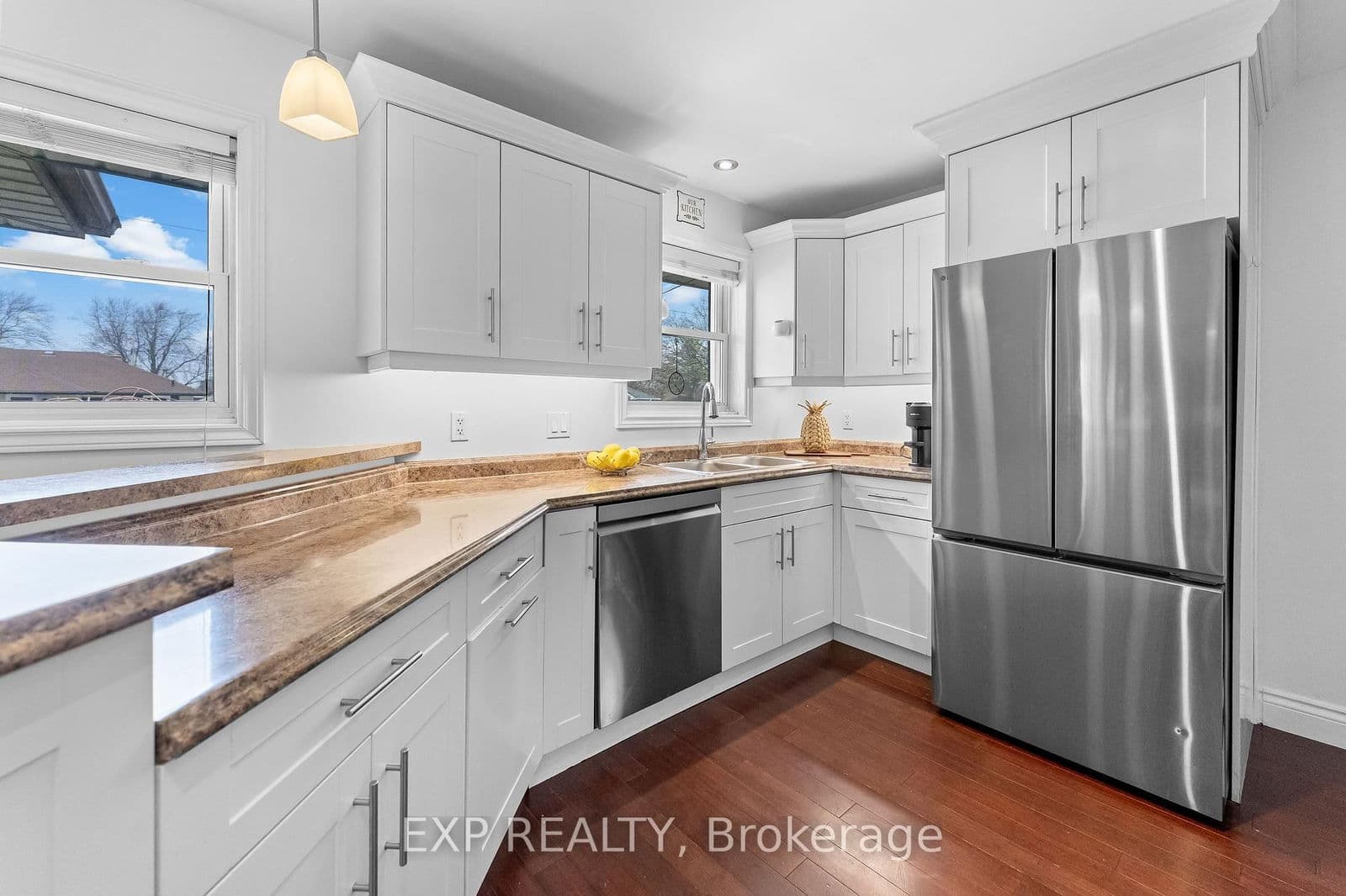 Detached at 9 Parkdale Drive, Thorold, ON - Photo 12 - RE/MAX Garden City Realty