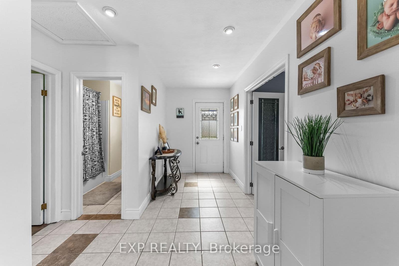 Detached at 9 Parkdale Drive, Thorold, ON - Photo 16 - RE/MAX Garden City Realty