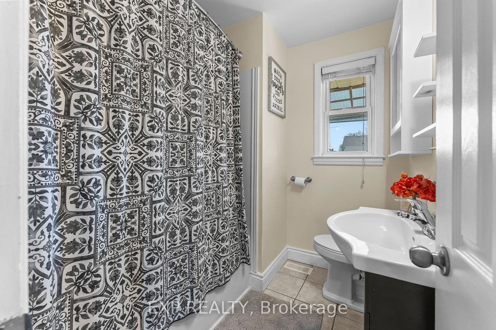 Detached at 9 Parkdale Drive, Thorold, ON - Photo 20 - RE/MAX Garden City Realty