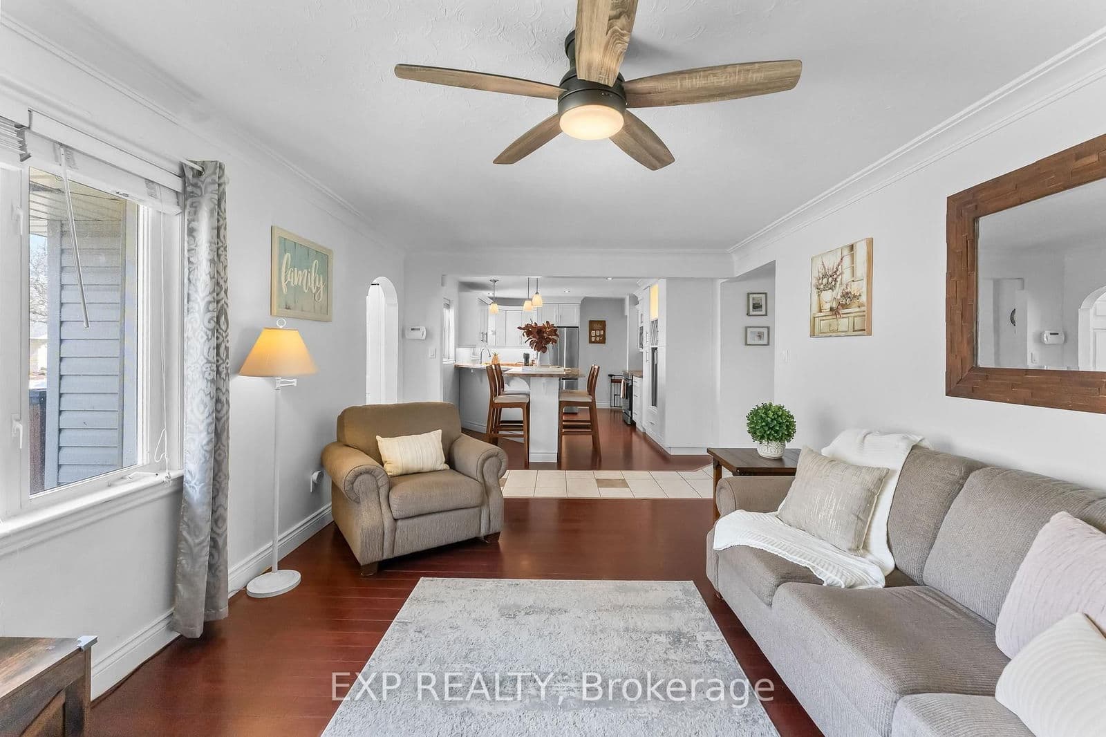 Detached at 9 Parkdale Drive, Thorold, ON - Photo 8 - RE/MAX Garden City Realty