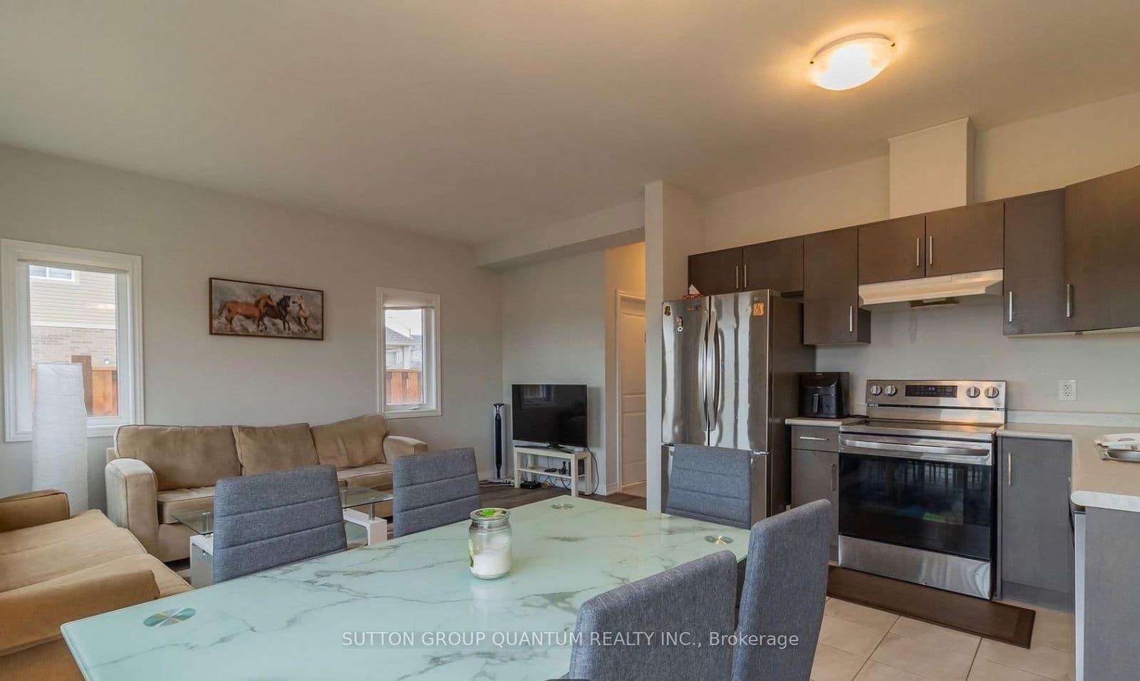 Att/Row/Townhouse at 45 Sycamore Street, Welland, ON - Photo 6 - RE/MAX Garden City Realty