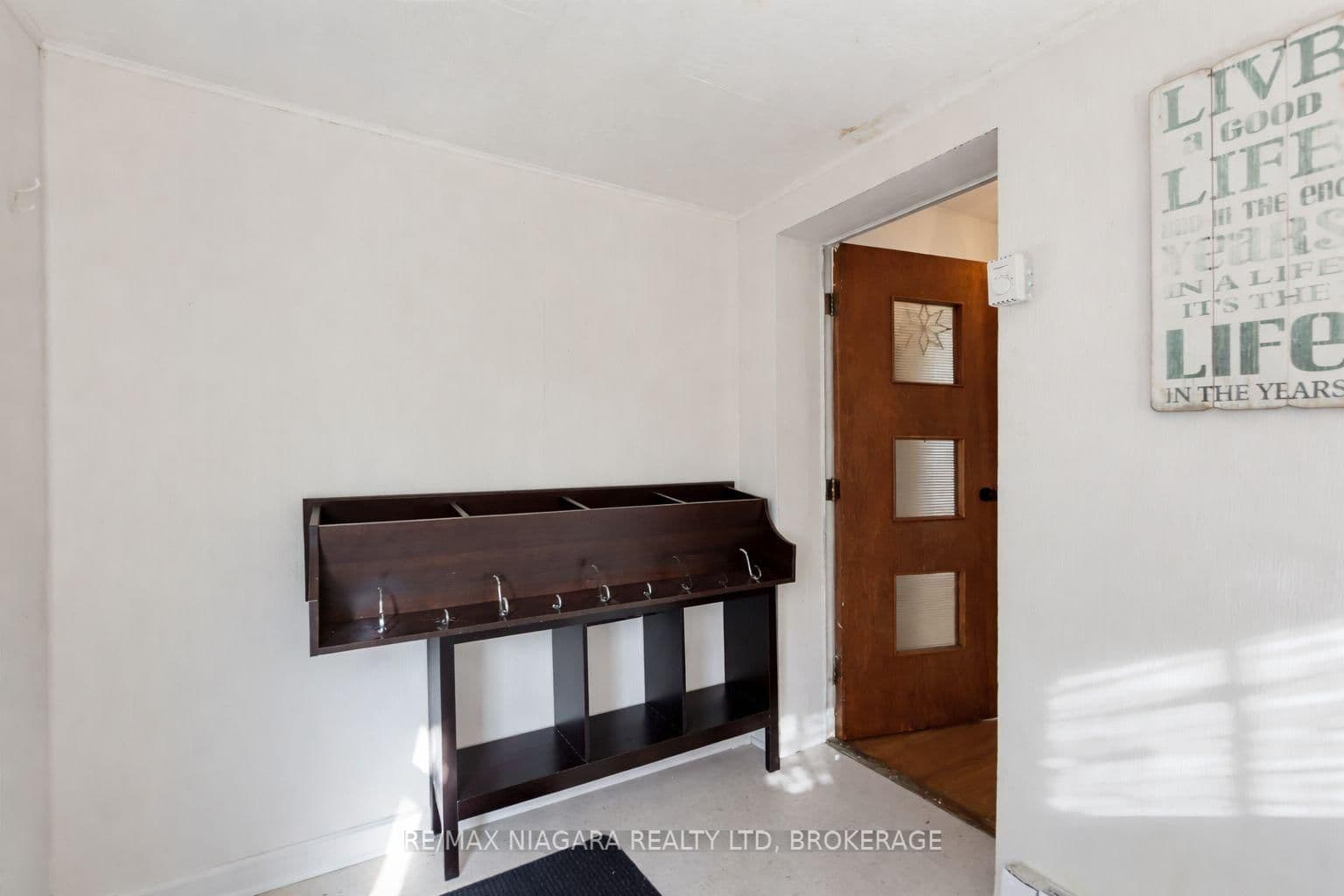 Detached at 268 Emerick Avenue, Fort Erie, ON - Photo 3 - RE/MAX Garden City Realty