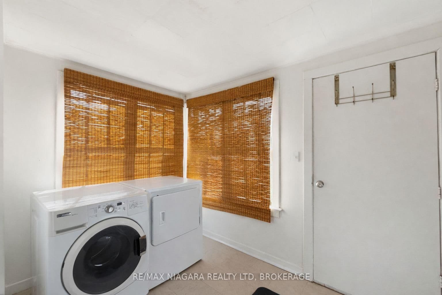 Detached at 268 Emerick Avenue, Fort Erie, ON - Photo 4 - RE/MAX Garden City Realty