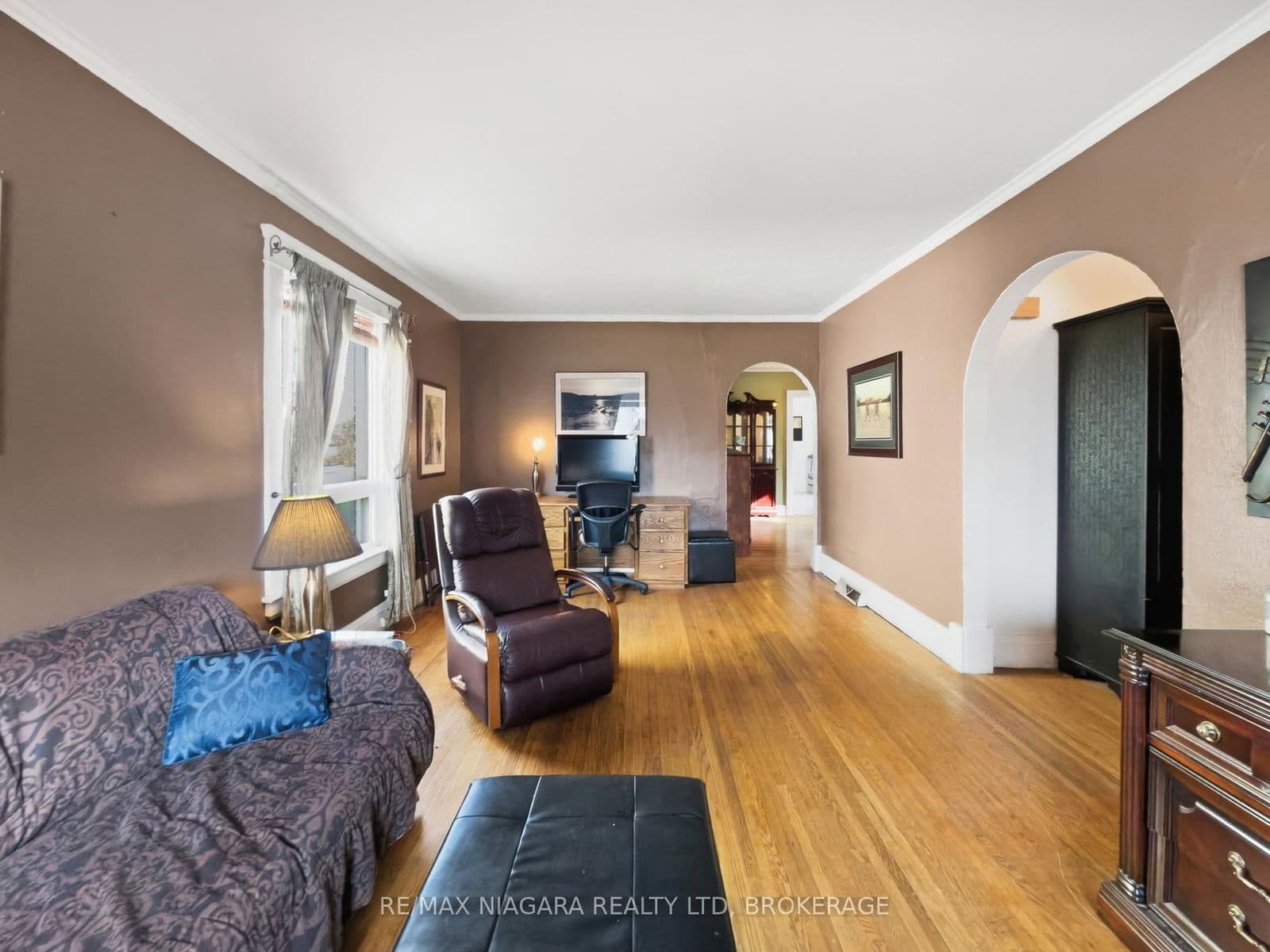 Detached at 268 Emerick Avenue, Fort Erie, ON - Photo 8 - RE/MAX Garden City Realty