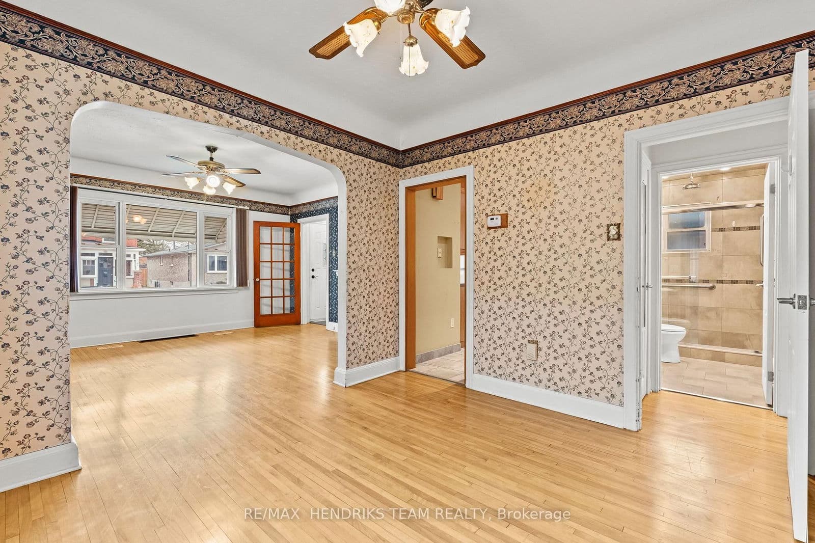 Detached at 27 Lorne Street, St. Catharines, ON - Photo 9 - RE/MAX Garden City Realty