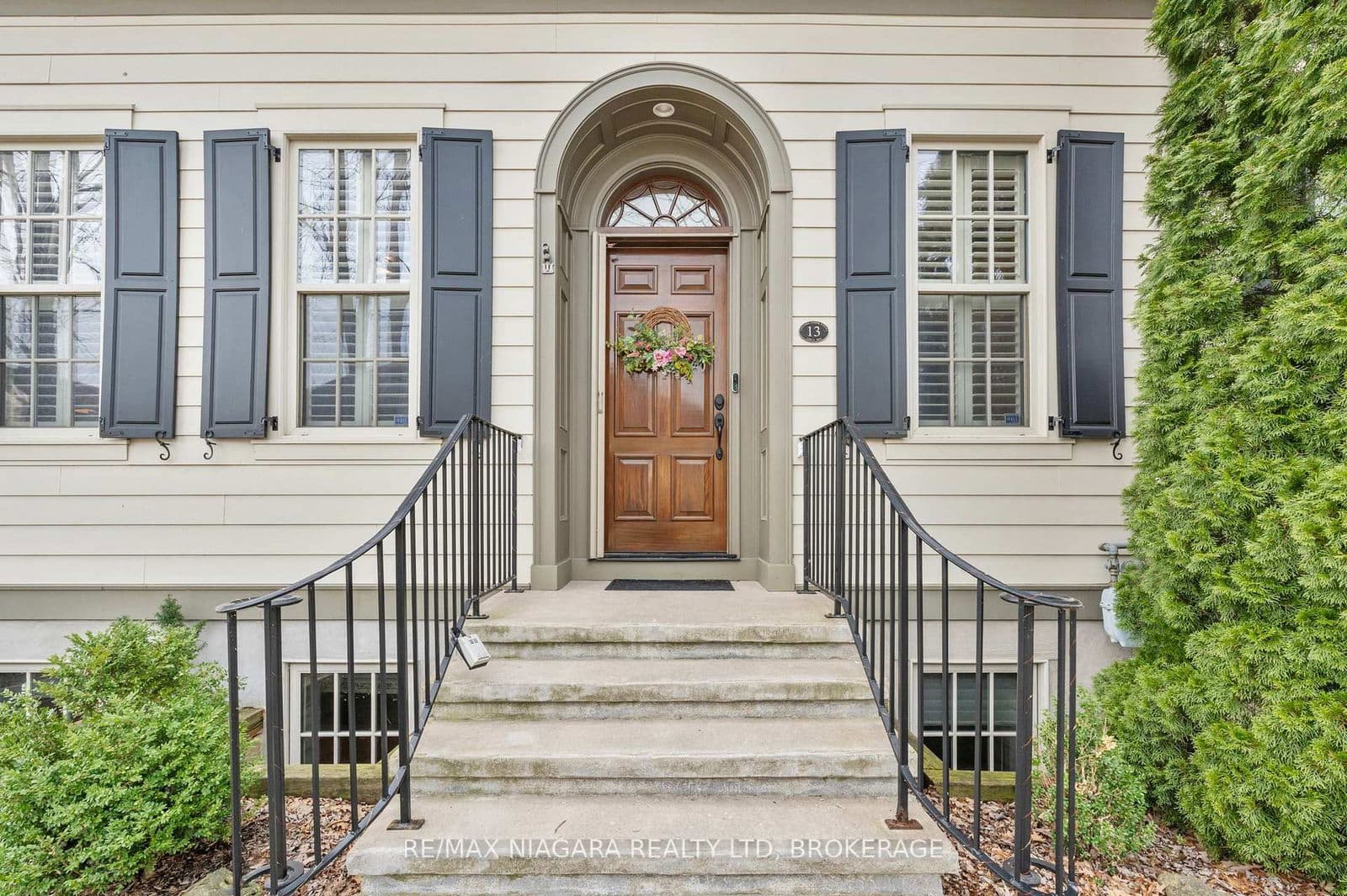 Att/Row/Townhouse at 13 COLONEL COHOE Street, Niagara-on-the-Lake, ON - Photo 2 - RE/MAX Garden City Realty