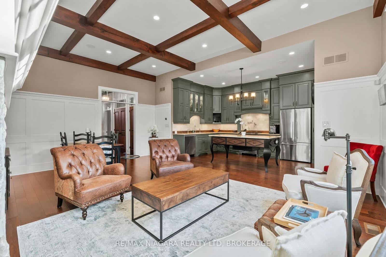 Att/Row/Townhouse at 13 COLONEL COHOE Street, Niagara-on-the-Lake, ON - Photo 7 - RE/MAX Garden City Realty