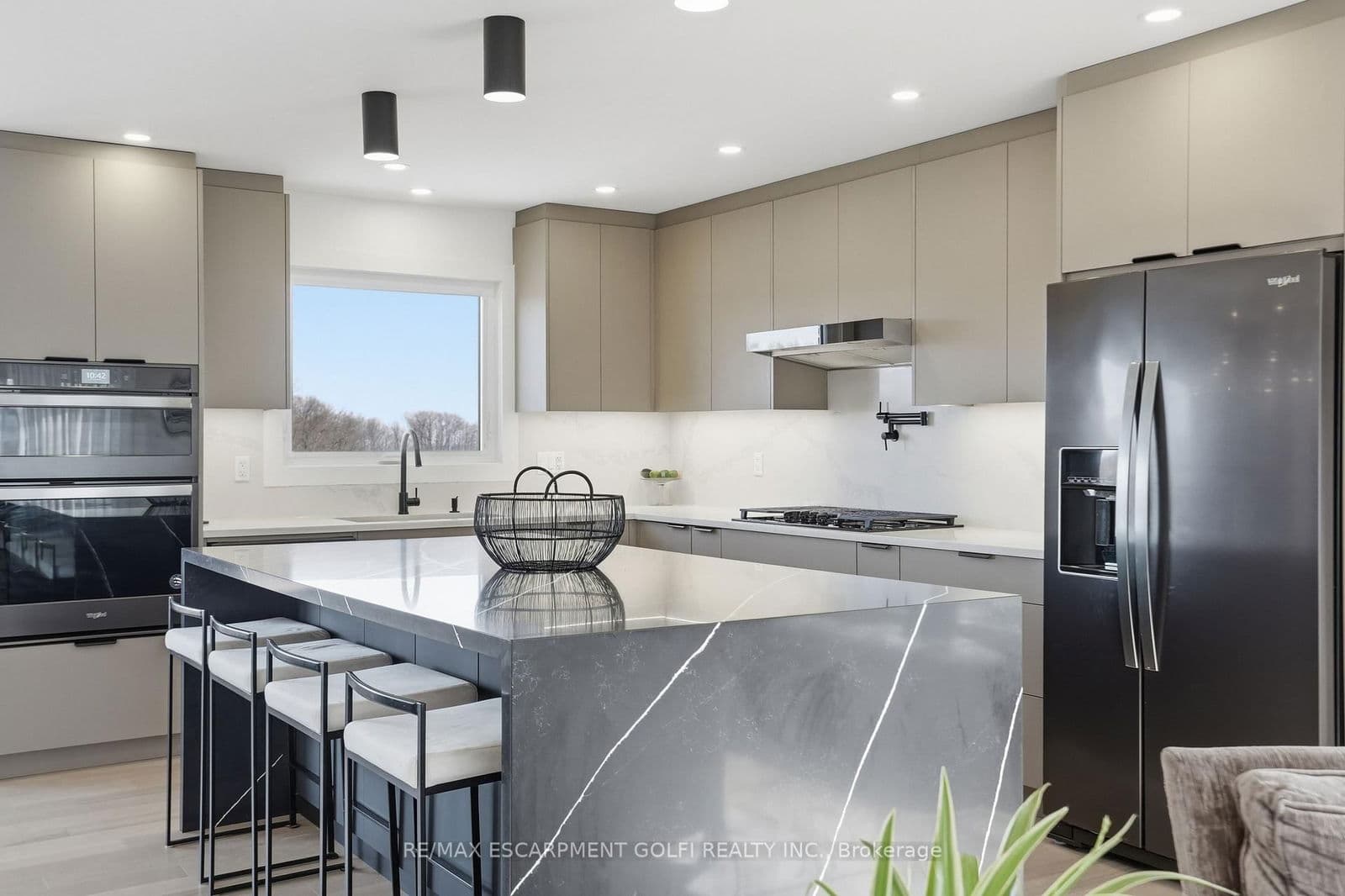 Detached at 296 Ridge Road, Grimsby, ON - Photo 18 - RE/MAX Garden City Realty