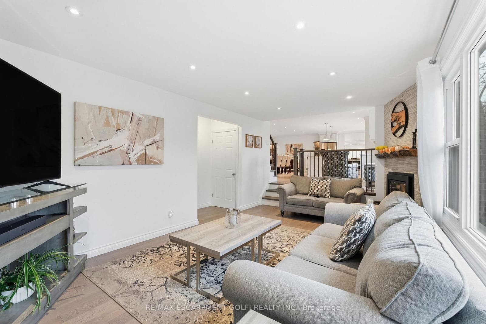 Detached at 7 Kenmore Crescent, St. Catharines, ON - Photo 13 - RE/MAX Garden City Realty