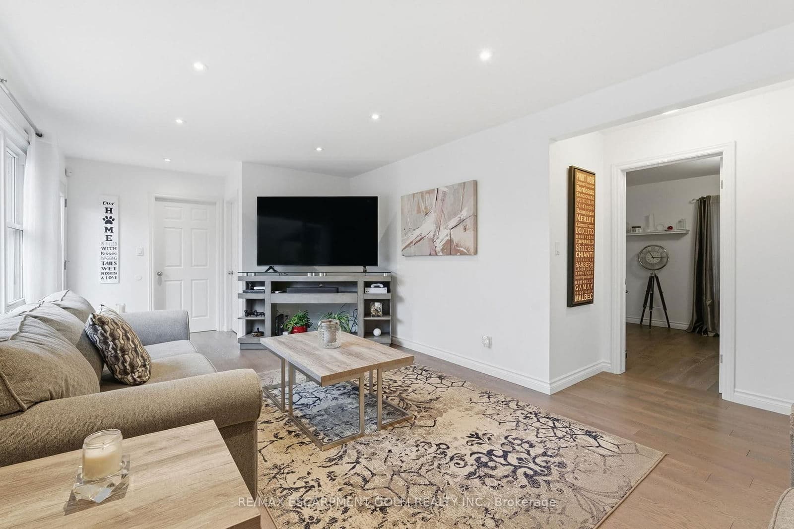 Detached at 7 Kenmore Crescent, St. Catharines, ON - Photo 15 - RE/MAX Garden City Realty