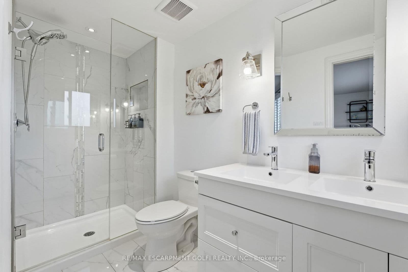 Detached at 7 Kenmore Crescent, St. Catharines, ON - Photo 27 - RE/MAX Garden City Realty