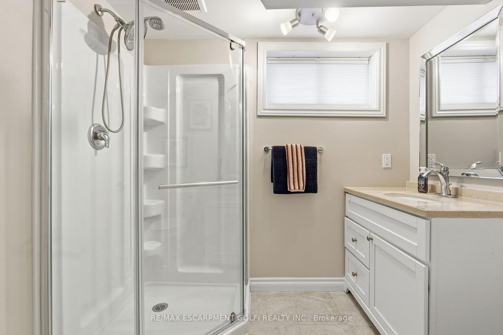 Detached at 7 Kenmore Crescent, St. Catharines, ON - Photo 28 - RE/MAX Garden City Realty