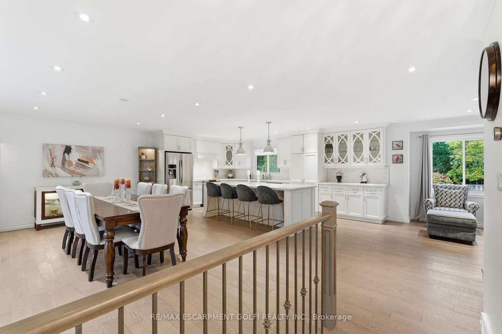 Detached at 7 Kenmore Crescent, St. Catharines, ON - Photo 3 - RE/MAX Garden City Realty