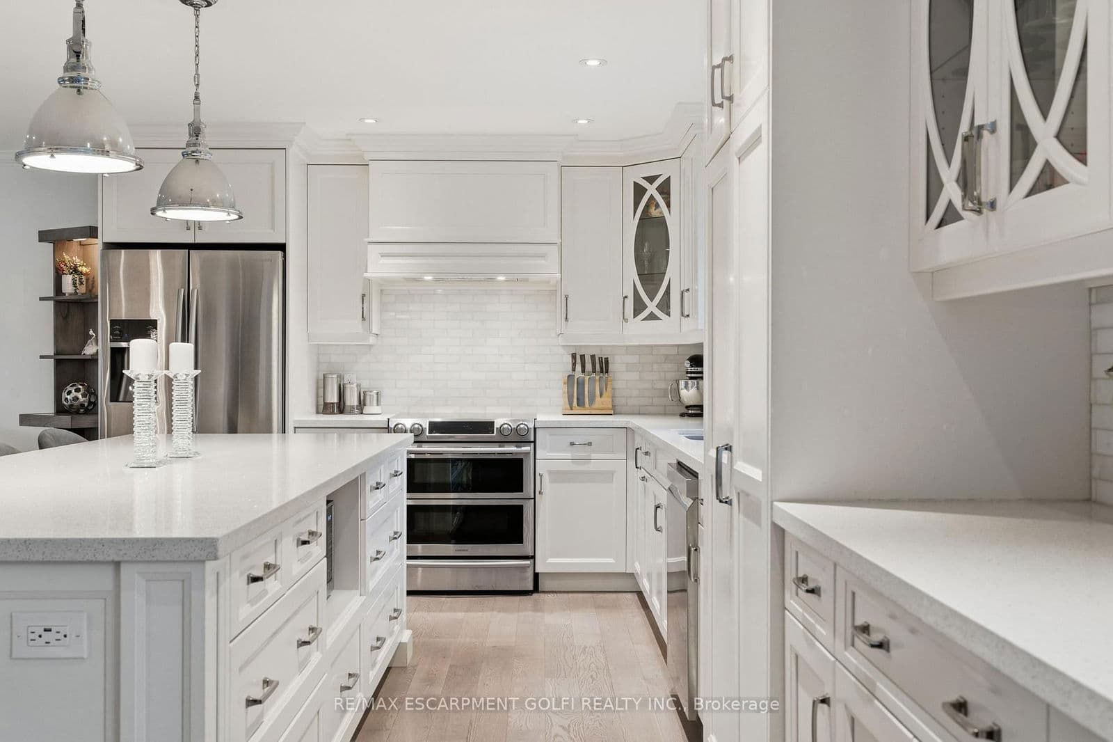 Detached at 7 Kenmore Crescent, St. Catharines, ON - Photo 7 - RE/MAX Garden City Realty