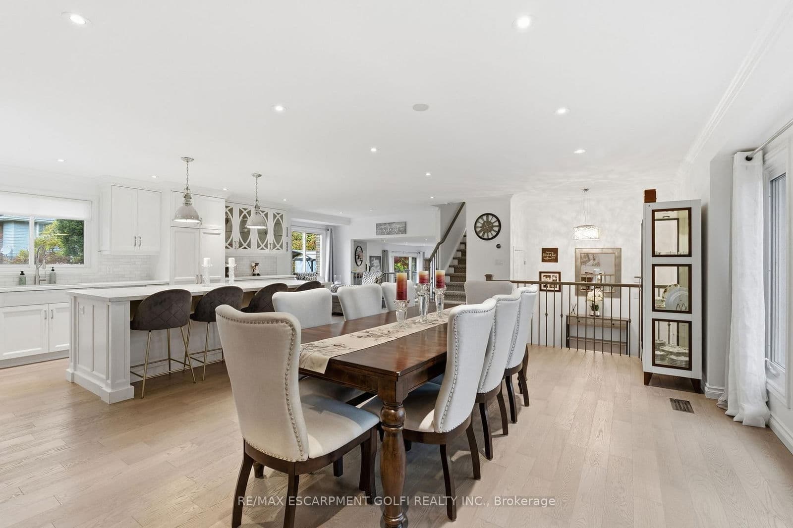 Detached at 7 Kenmore Crescent, St. Catharines, ON - Photo 9 - RE/MAX Garden City Realty