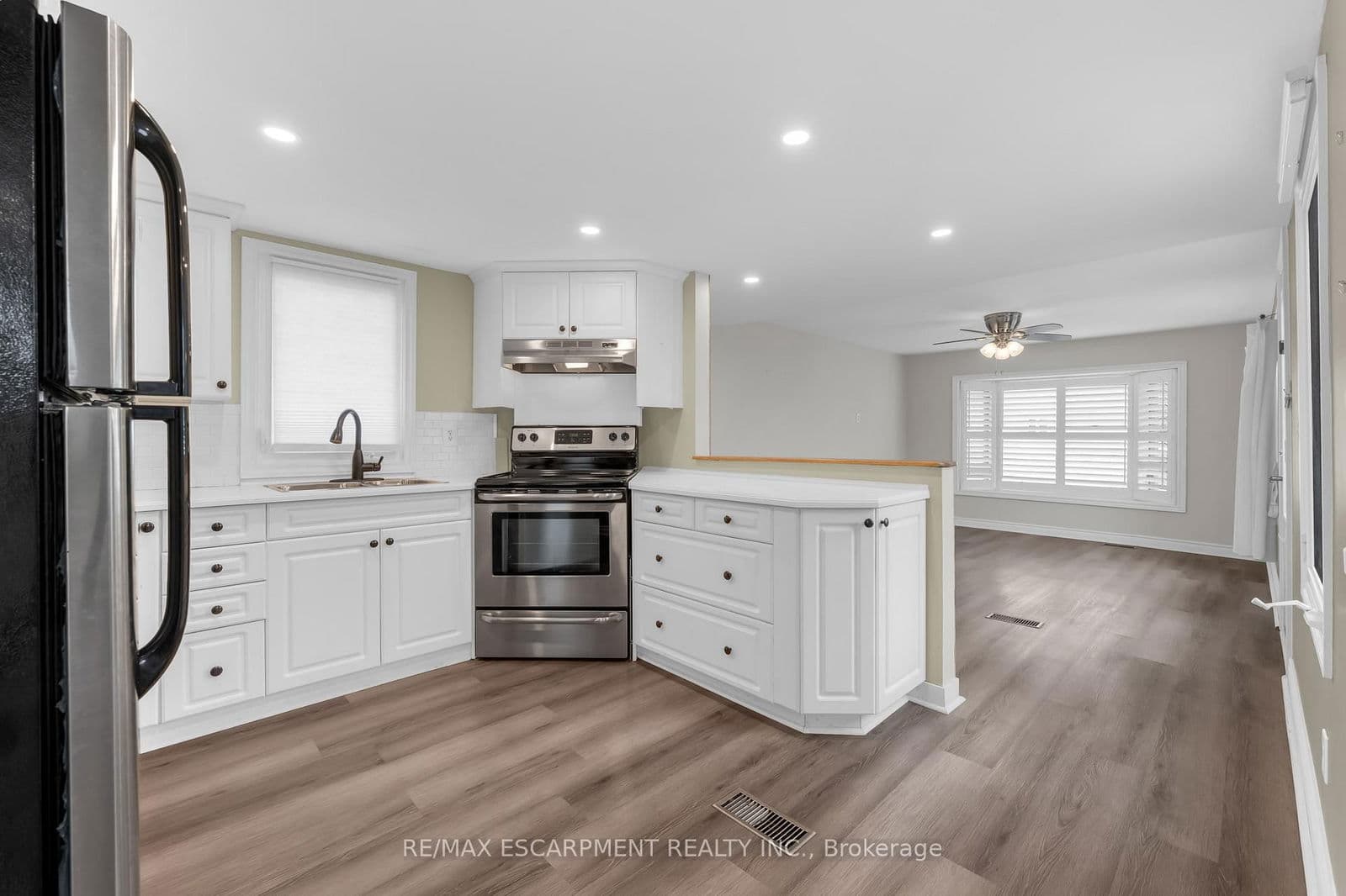 MobileTrailer at 4417 Timothy Lane, Lincoln, ON - Photo 10 - RE/MAX Garden City Realty