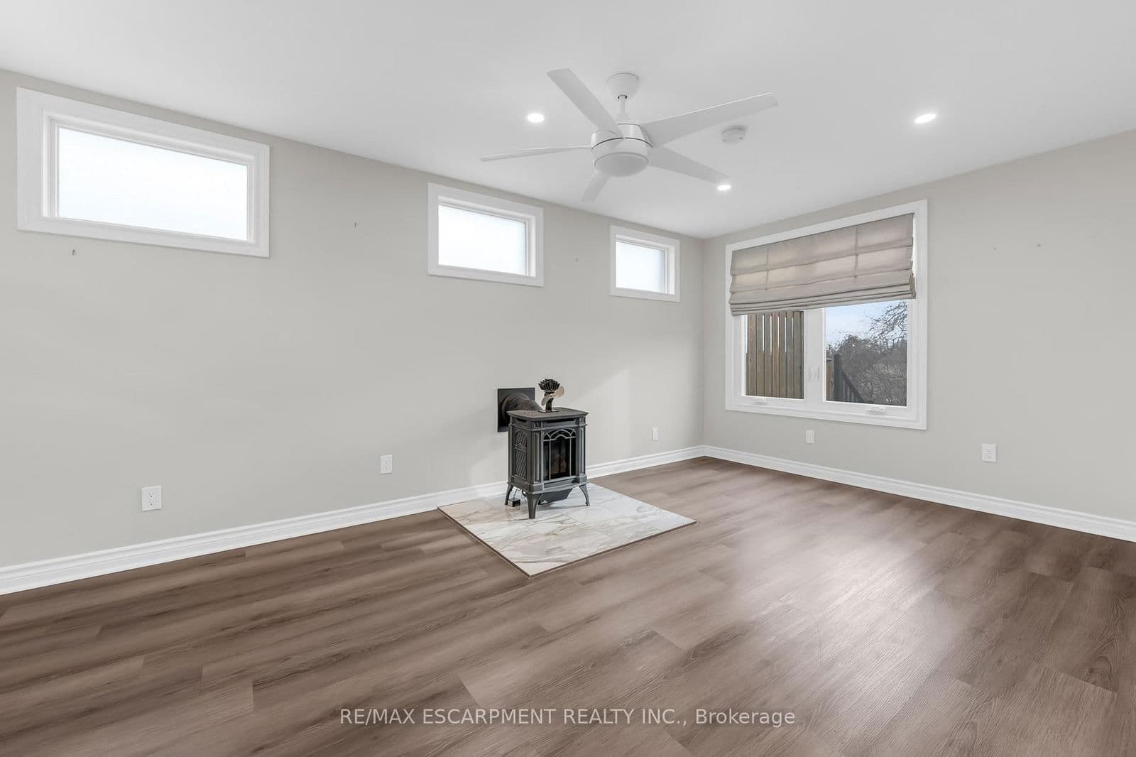 MobileTrailer at 4417 Timothy Lane, Lincoln, ON - Photo 11 - RE/MAX Garden City Realty