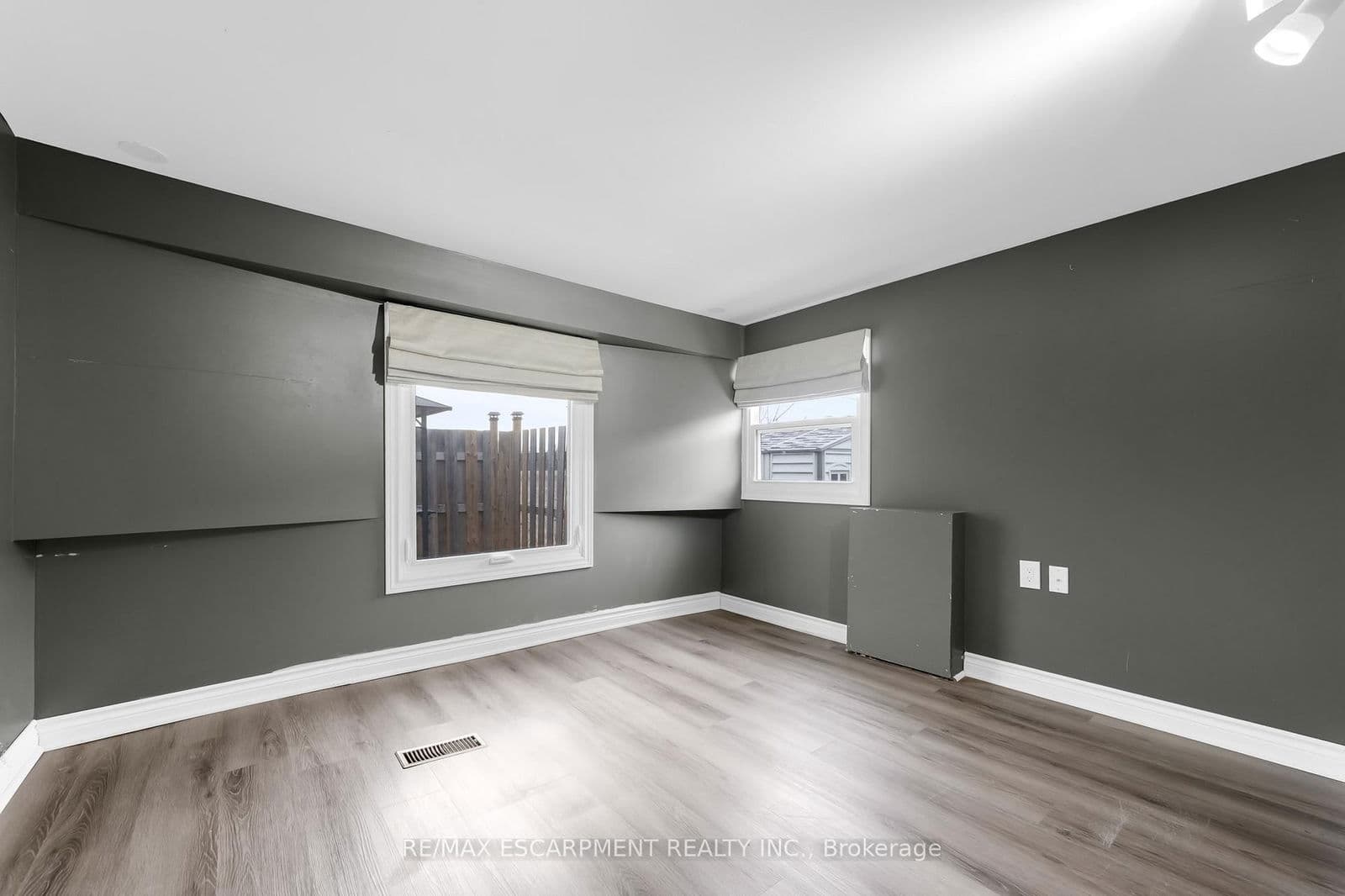 MobileTrailer at 4417 Timothy Lane, Lincoln, ON - Photo 17 - RE/MAX Garden City Realty