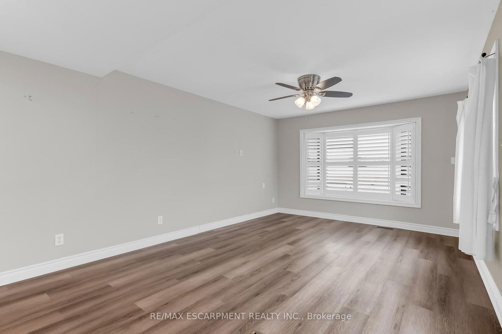 MobileTrailer at 4417 Timothy Lane, Lincoln, ON - Photo 4 - RE/MAX Garden City Realty